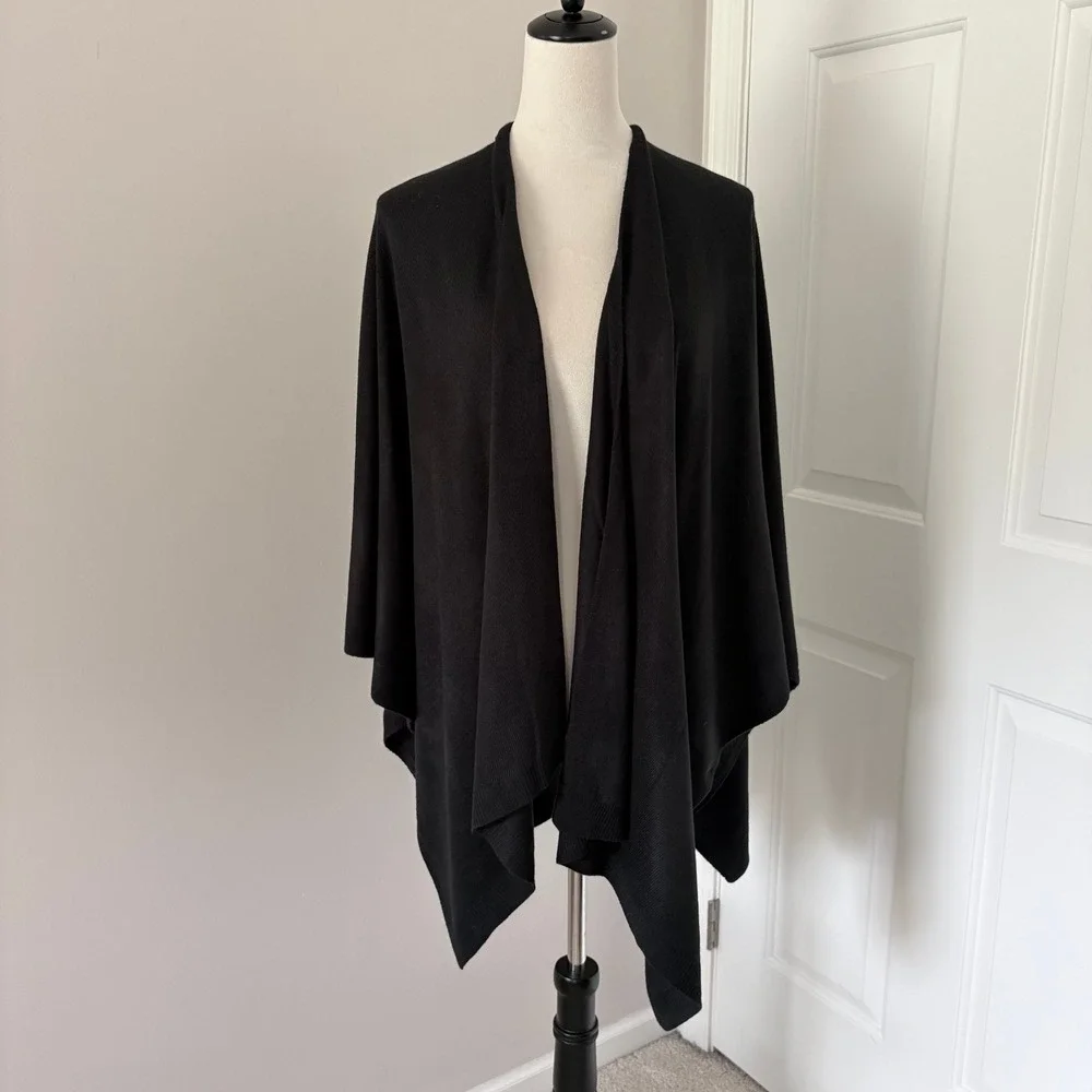 Coco + Carmen Wrap Kiara O/S Black Lightweight Open Front Layering Shawl Poncho
